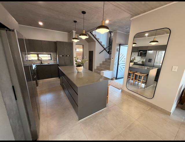 4 BEDROOM FREESTANDING FOR SALE IN ZANDSPRUIT